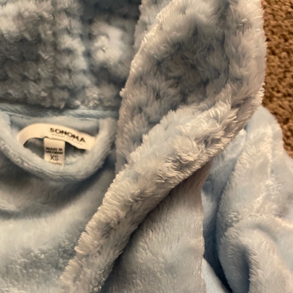 Baby Blue Robe - Picture 2 of 3